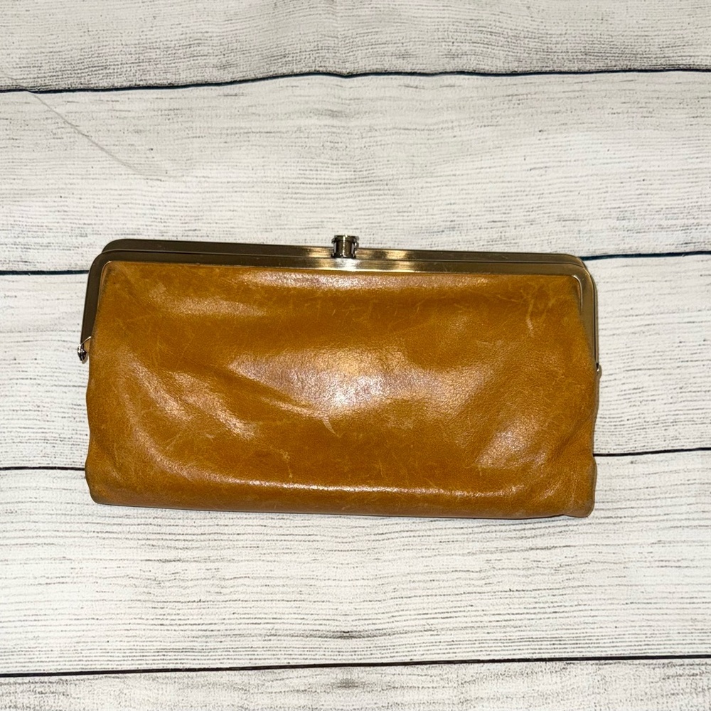 HOBO Lauren Clutch-Wallet - Picture 3 of 11
